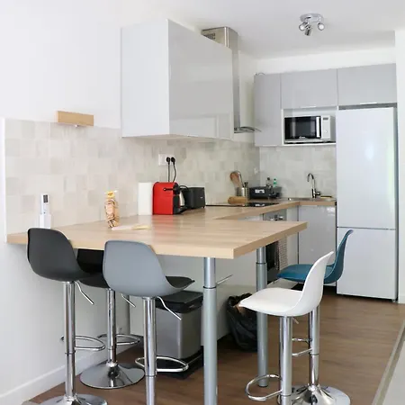 公寓 Sur 2 Niveaux Avec Terrasse A 圣特罗佩