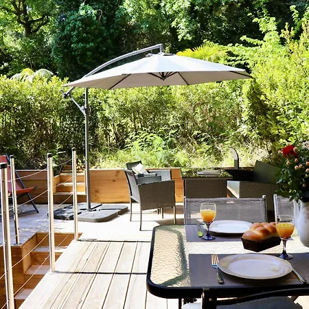 Sur 2 Niveaux Avec Terrasse A