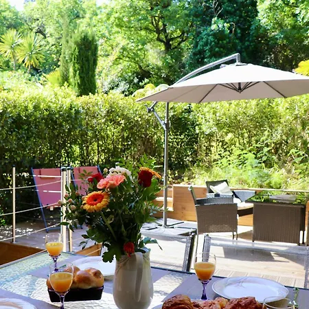Sur 2 Niveaux Avec Terrasse A Apartment *
